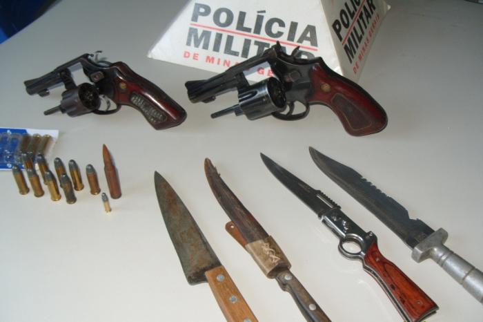 Casal de idosos é preso em Carmo do Paranaíba por posse ilegal de armas de fogo 