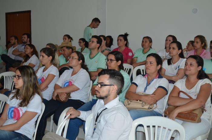 Secretaria de Saúde de Lagoa Formosa realiza capacitação sobre saúde mental com professora do UNIPAM