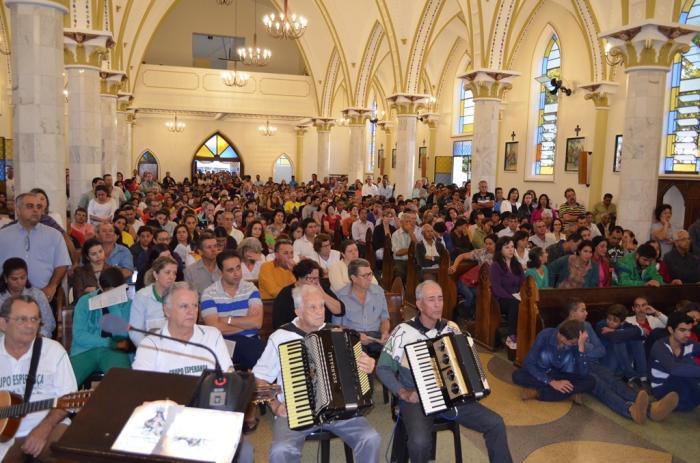 Fé e emoção marcam a chegada dos romeiros de Nossa Senhora da Piedade na cidade de Lagoa Formosa