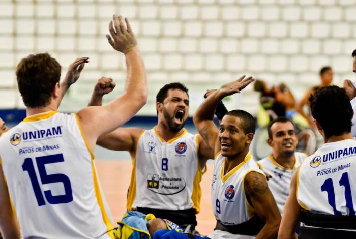 Equipe de Basquete em cadeiras de rodas do UNIPAM/DB conquista o campeonato brasileiro vencendo todos os jogos