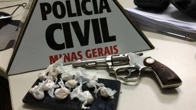 Rapaz é preso pela Polícia Civil acusado de porte ilegal de arma de fogo e tráfico de drogas em Presidente Olegário