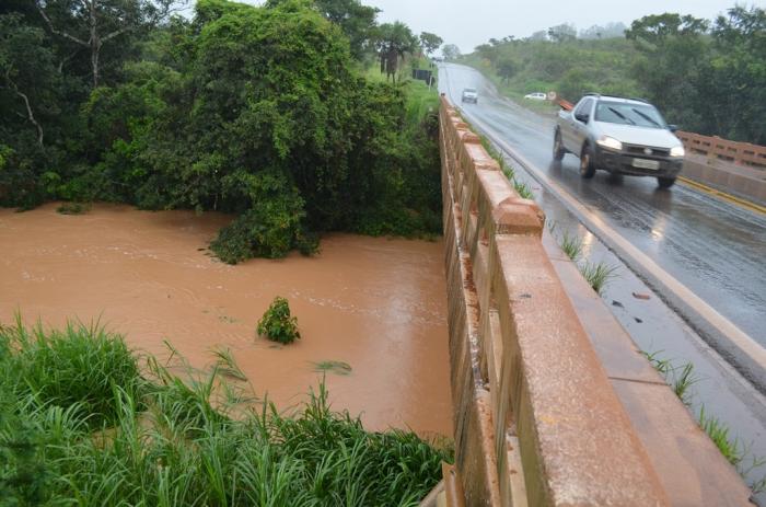 Chuvas da primeira quinzena do mês de Janeiro de 2016 em Lagoa Formosa é mais que o dobro do mesmo período no ano de 2015