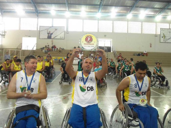 A Equipe de Basquete em Cadeiras de Rodas do UNIPAM disputa o Campeonato Regional Sudeste no estado de São Paulo