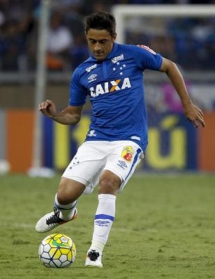 Robinho alcança marca de 200 jogos na Série A, comemora início no Cruzeiro e ressalta histórico positivo contra o São Paulo