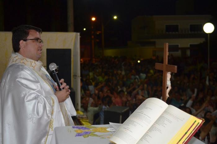 Festa de Nossa Senhora da Piedade em Lagoa Formosa termina com missa e procissão