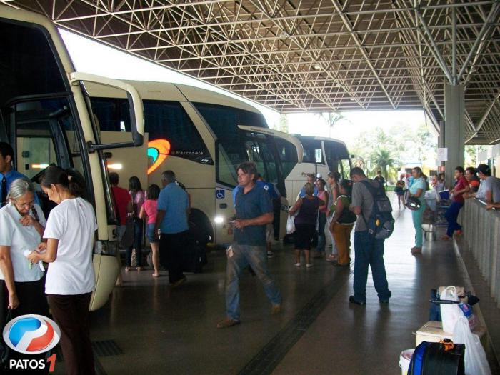 Movimentação de passageiros no Terminal Rodoviário de Patos de Minas é intenso devido ao feriado de carnaval