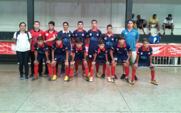 Alunos da Escola Nossa Senhora da Piedade disputam as semifinais dos JEMG na categoria Futsal Masculino Módulo I na cidade de Uberaba