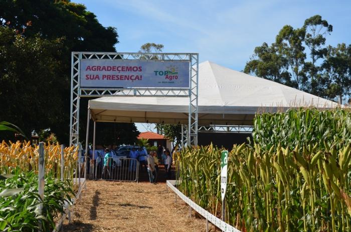 Dia de Campo da TopAgro começa com café da manhã e recepção aos produtores rurais no Sítio Alto Astral