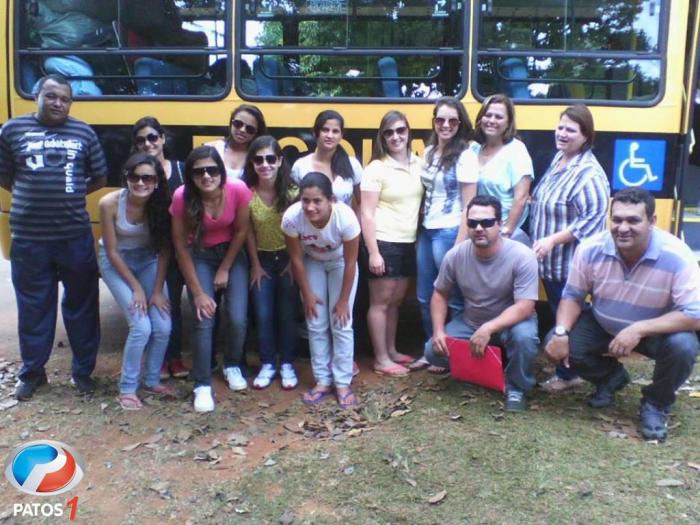 Equipe de Futsal Feminino de Lagoa Formosa campeão da etapa Microrregional dos JEMG embarca para dusputar etapa regional dos jogos em Uberaba