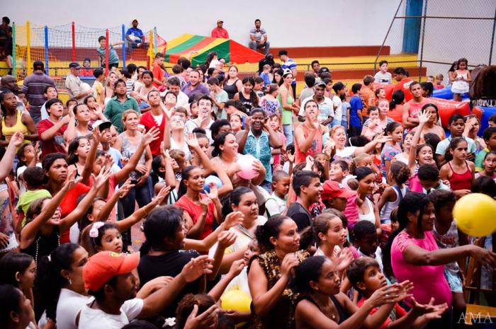 Grupo AMA de Lagoa Formosa realiza festa de Natal e distribui presentes e lanches para mais de mil crianças da cidade