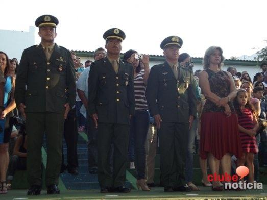 Cerimônia no Tiro de Guerra 04-013 para passagem de comando 