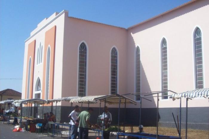 Paróquia Nossa Senhora do Rosário de Patos de Minas oferece diversos serviços e renda será destinada à Igreja