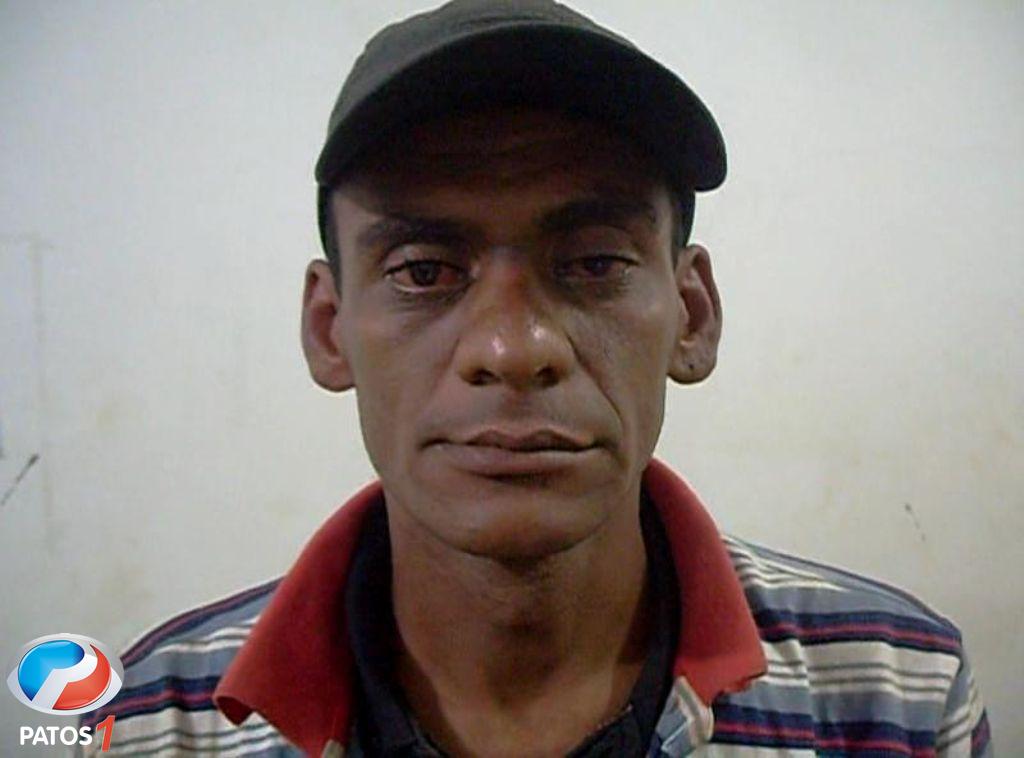 clique para ampliar Ladrões de galinha são presos em Carmo do Paranaíba após cometer furto