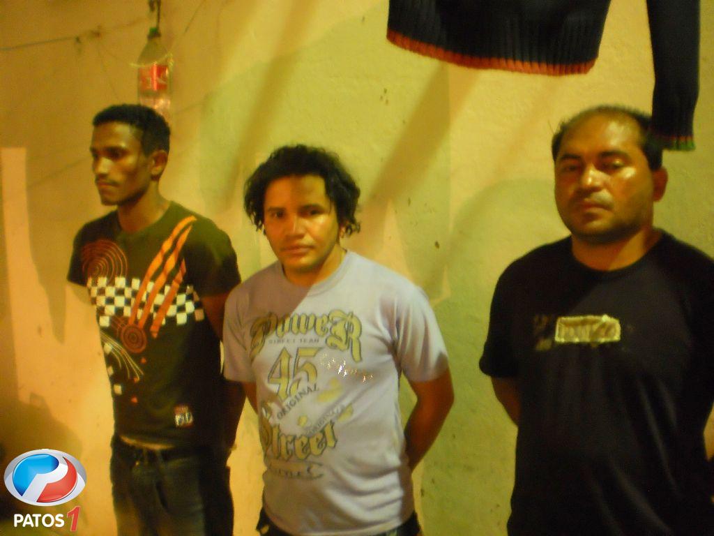 clique para ampliar Denúncia leva PM de São Gotardo até um bar e apreende Crack