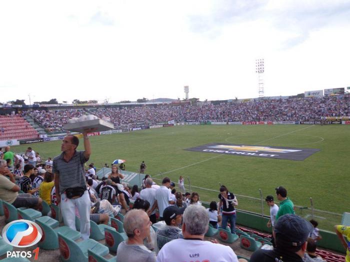 Nacional/Mamoré recebe Atlético Mineiro no Bernardo Rubinger em Patos de Minas pelo campeonato Mineiro de juniores