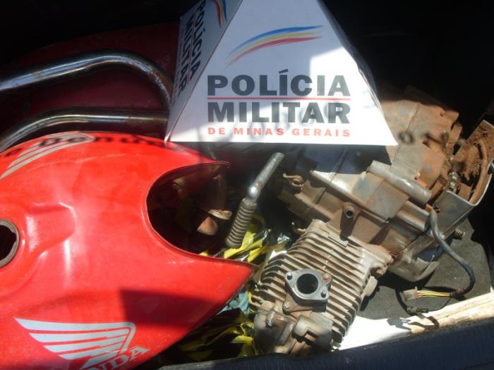 Policia Militar de Carmo do Paranaíba recupera motocicleta e encaminha jovem de 18 anos para a Delegacia