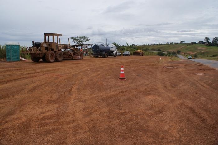 Obras no trevo de acesso a cidade de Lagoa Formosa pelo Bairro Bela Vista foram retomadas