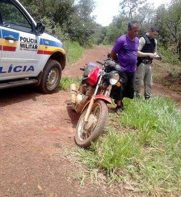 Ladrões armados invadem fazenda em Carmo do Paranaíba ferem duas pessoas a tiros e agridem moradoras