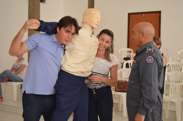 Corpo de Bombeiros realiza curso de resgate básico em Lagoa Formosa em parceria com a Secretaria de Saúde