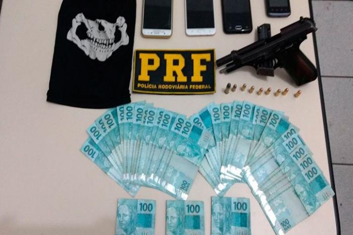 PRF apreende armas, munições e dinheiro nas rodovias durante a operação Égide