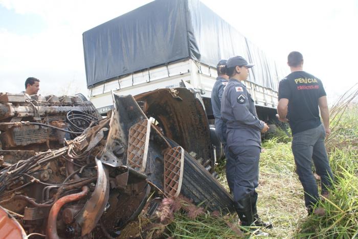 Motorista da cidade de Lagoa Formosa morre em acidente próximo à ponte do córrego São Barto na BR 354