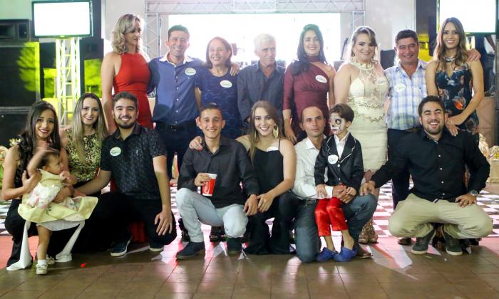 Grupo Top realiza no Lagoa Tênis Clube festa de confraternização entre funcionários e familiares