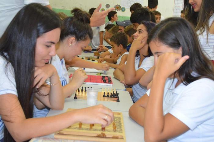 Feira do conhecimento é realizada na Escola Estadual Nossa Senhora da Piedade em Lagoa Formosa