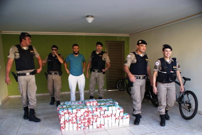 Polícia Militar de Patos de Minas entrega doação ao Lar Meninas dos Olhos de Deus