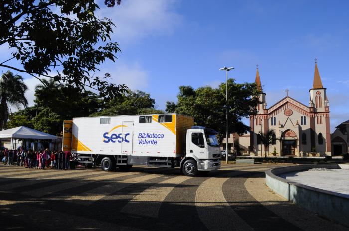 Carmo do Paranaíba recebe Biblioteca Volante do SESC-MG