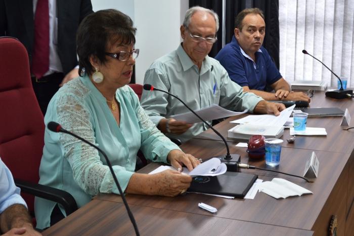 Câmara Municipal inicia os trabalhos de 2014 com Reunião Extraordinária e renuncia de vereador