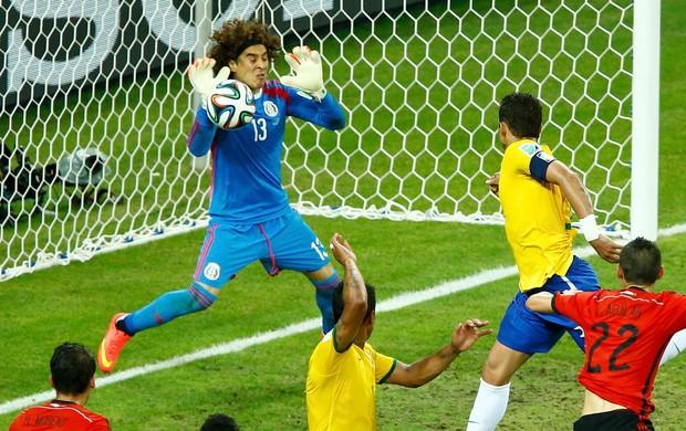 Brasil amarga empate sem gols com o México pela Copa do Mundo de 2014