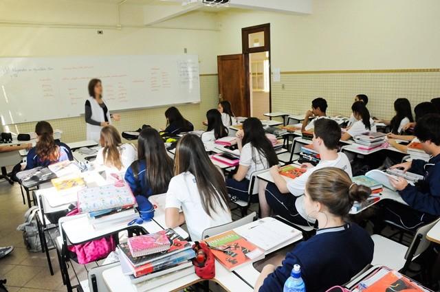 Ensino médio: português e matemática serão únicas obrigatórias; veja o que muda