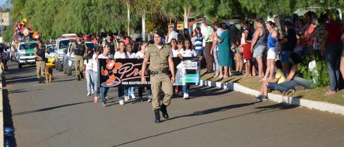 Desfile cívico militar e estudantil comemora o dia da Independência do Brasil na cidade de Lagoa Formosa