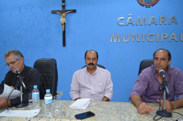 Câmara Municipal de Lagoa Formosa realiza reunião para votar projeto do executivo