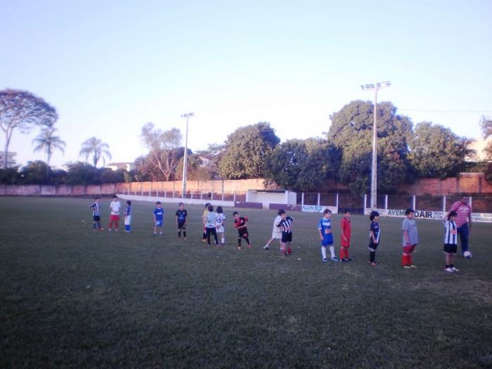 Time do Santa Cruz de Lagoa Formosa treina forte para a disputa do copa Kiko que tem início no final do mês de Agosto