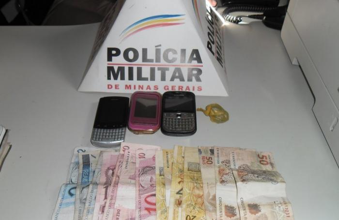 Polícia Militar de Carmo do Paranaíba apreende drogas e quatro menores traficantes