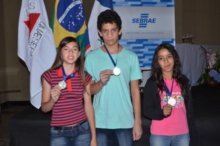 Concurso de redação premia alunos da rede municipal de ensino de Patos de Minas