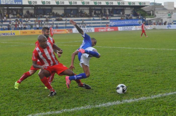 Em sua primeira partida em casa pelo campeonato mineiro a URT de Patos de Minas decepciona torcida e perde para o Vila Nova por 1 a 0