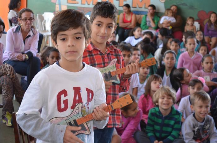 2º Auditório Cívico Cultural da Escola Olegário Tupinambá Mundim é realizado com sucesso