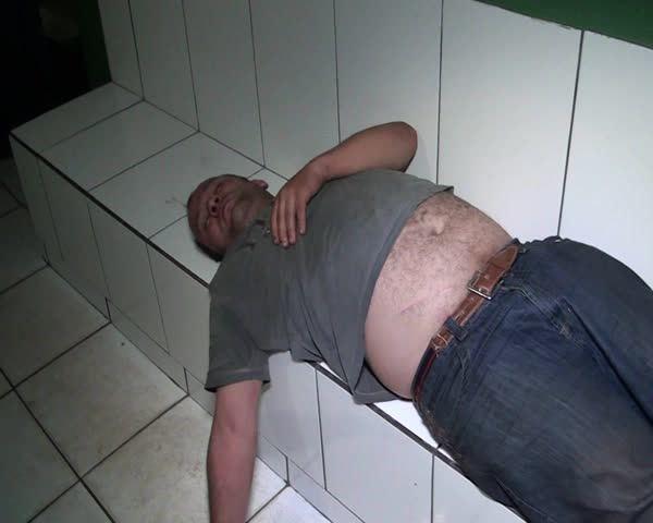 Terapeuta que trabalha em clínica de reabilitação em Caldas Novas é preso com drogas após bater automóvel na cidade de Patos de Minas Terapeuta que trabalha em clínica de reabilitação em Caldas Novas é preso com drogas após bater automóvel na cidade de Patos de Minas