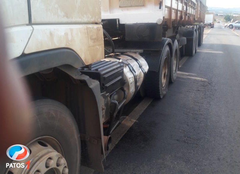 clique para ampliar Motorista de caminhonete invade contramão e atinge carreta na BR-354 próximo à Lagoa Formosa