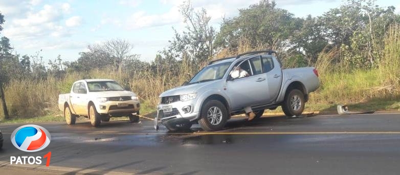 clique para ampliar Motorista de caminhonete invade contramão e atinge carreta na BR-354 próximo à Lagoa Formosa