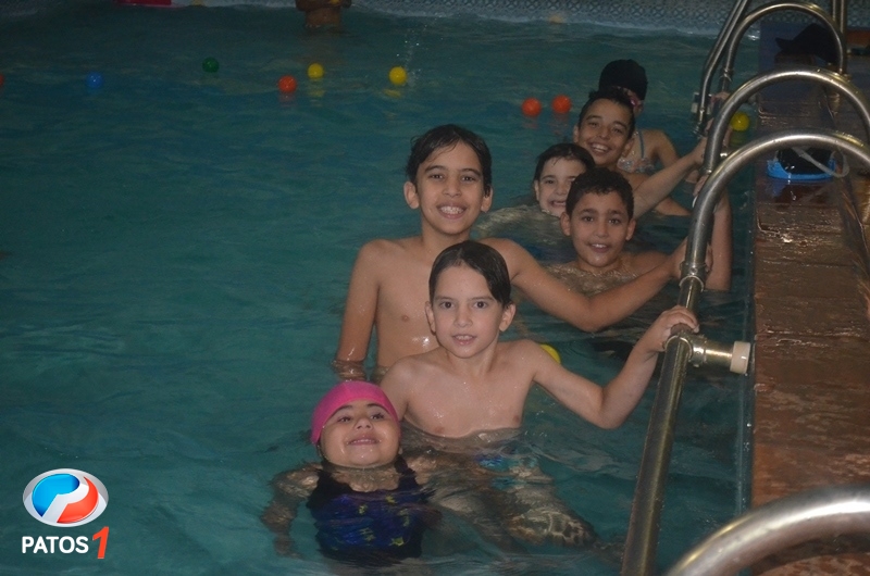  Escola de natação da academia Ação e Água recebe alunos a partir de 1 ano de idade 