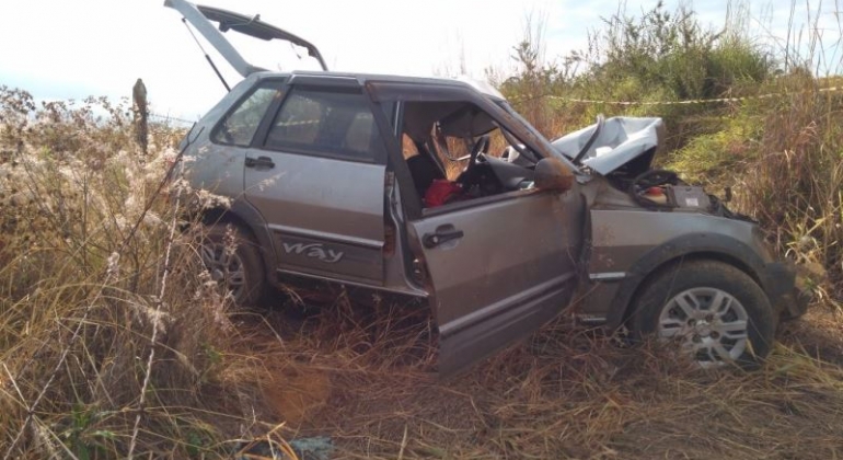 Motorista de 44 anos morre em acidente na MG-235