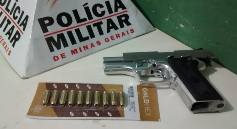 Arma e munições são apreendidas em Patos de Minas após determinação judicial