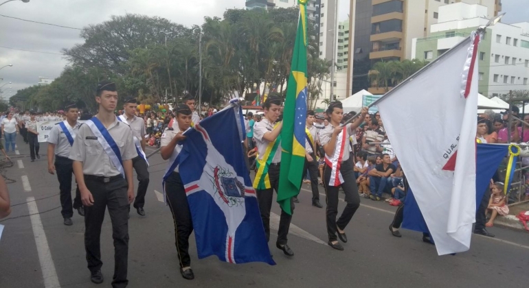 Desfile de 24 de maio vai apresentar o tema ‘Cultura Empreendedora’ em Patos de Minas