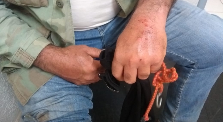 Motoqueiro tem veículo roubado e acaba amarrado em árvore na zona rural de Carmo do Paranaíba