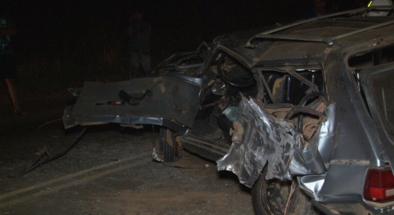 Batida frontal na MG 230 mata motorista de 66 anos