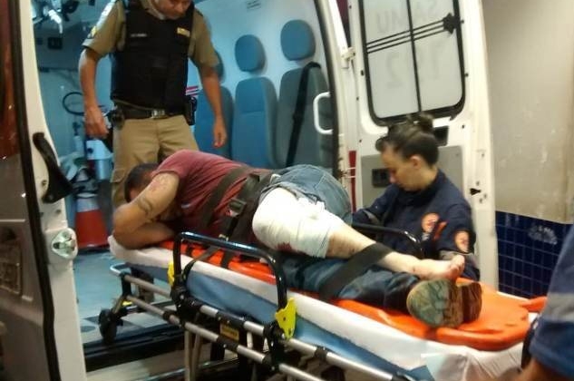 Homem é baleado após apontar arma de fogo para policial em Patos de Minas