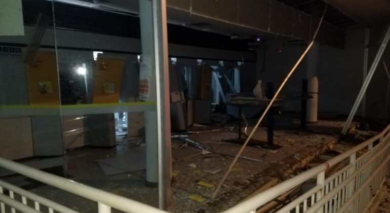 Bandidos explodem caixas eletrônicos do Banco do Brasil na cidade de Lagamar